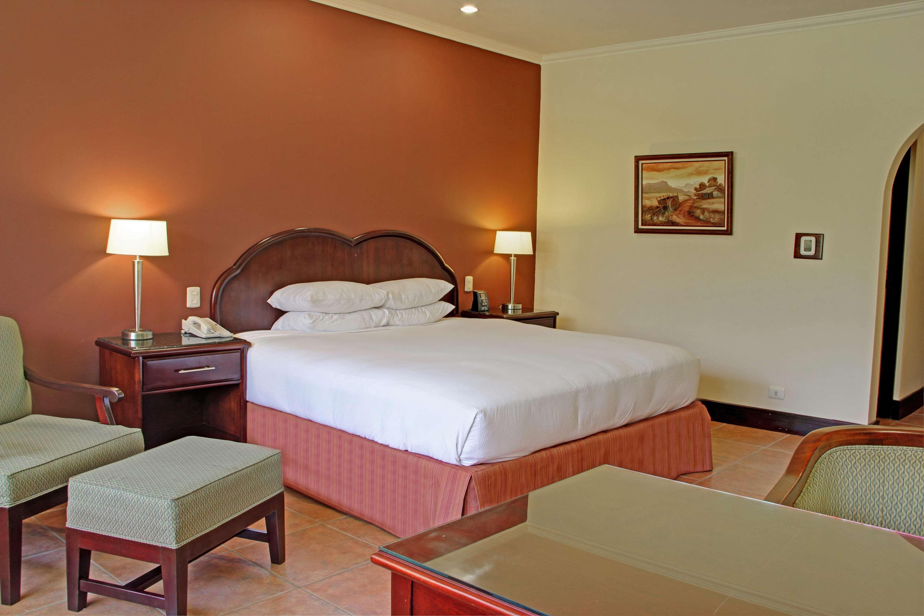 ดับเบิ้ลทรี บายฮิลตัน โฮเต็ล กาเรียรี ซานโคเซ่ Hotel ซานโฮเซ ภายนอก รูปภาพ A room at the hotel
