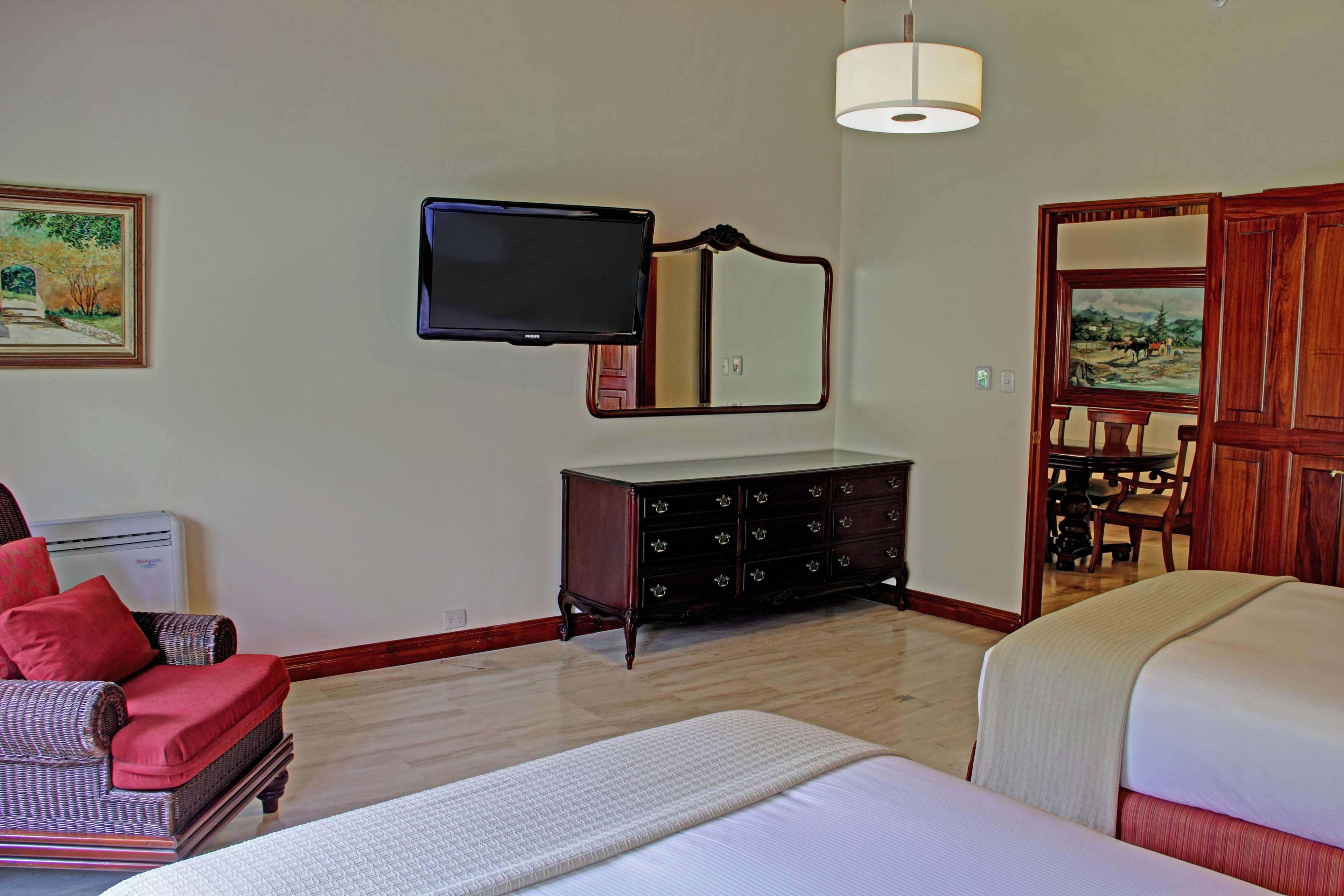 ดับเบิ้ลทรี บายฮิลตัน โฮเต็ล กาเรียรี ซานโคเซ่ Hotel ซานโฮเซ ภายนอก รูปภาพ A room at the hotel