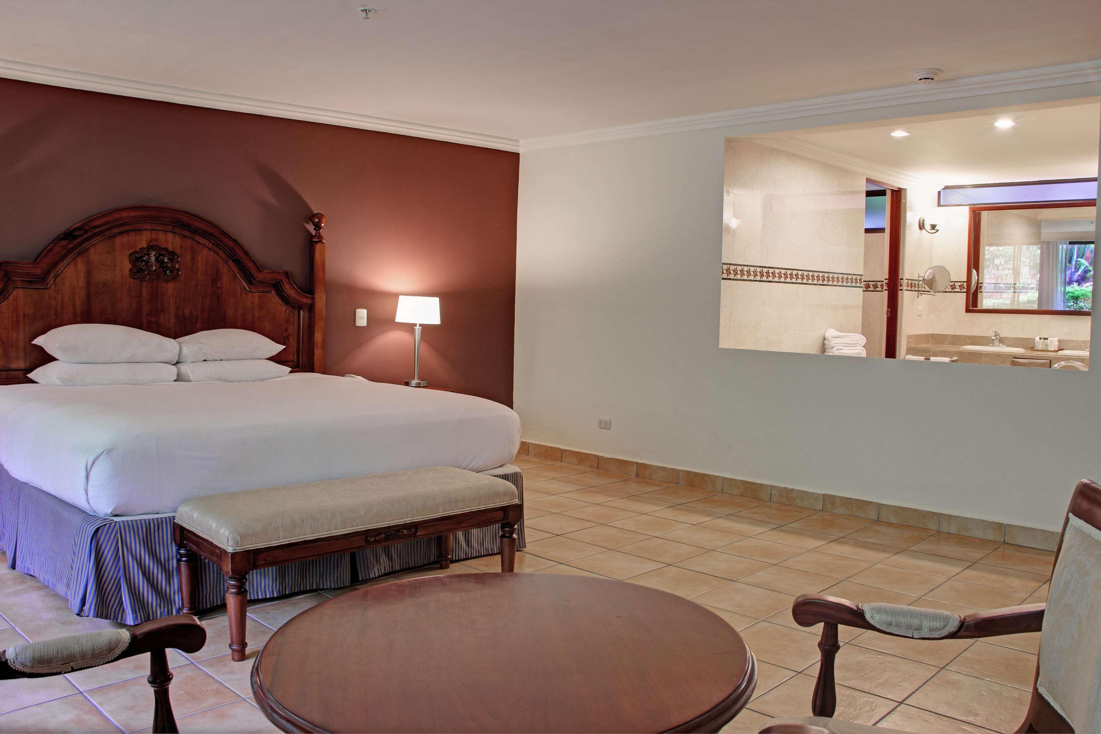 ดับเบิ้ลทรี บายฮิลตัน โฮเต็ล กาเรียรี ซานโคเซ่ Hotel ซานโฮเซ ภายนอก รูปภาพ A room at the hotel
