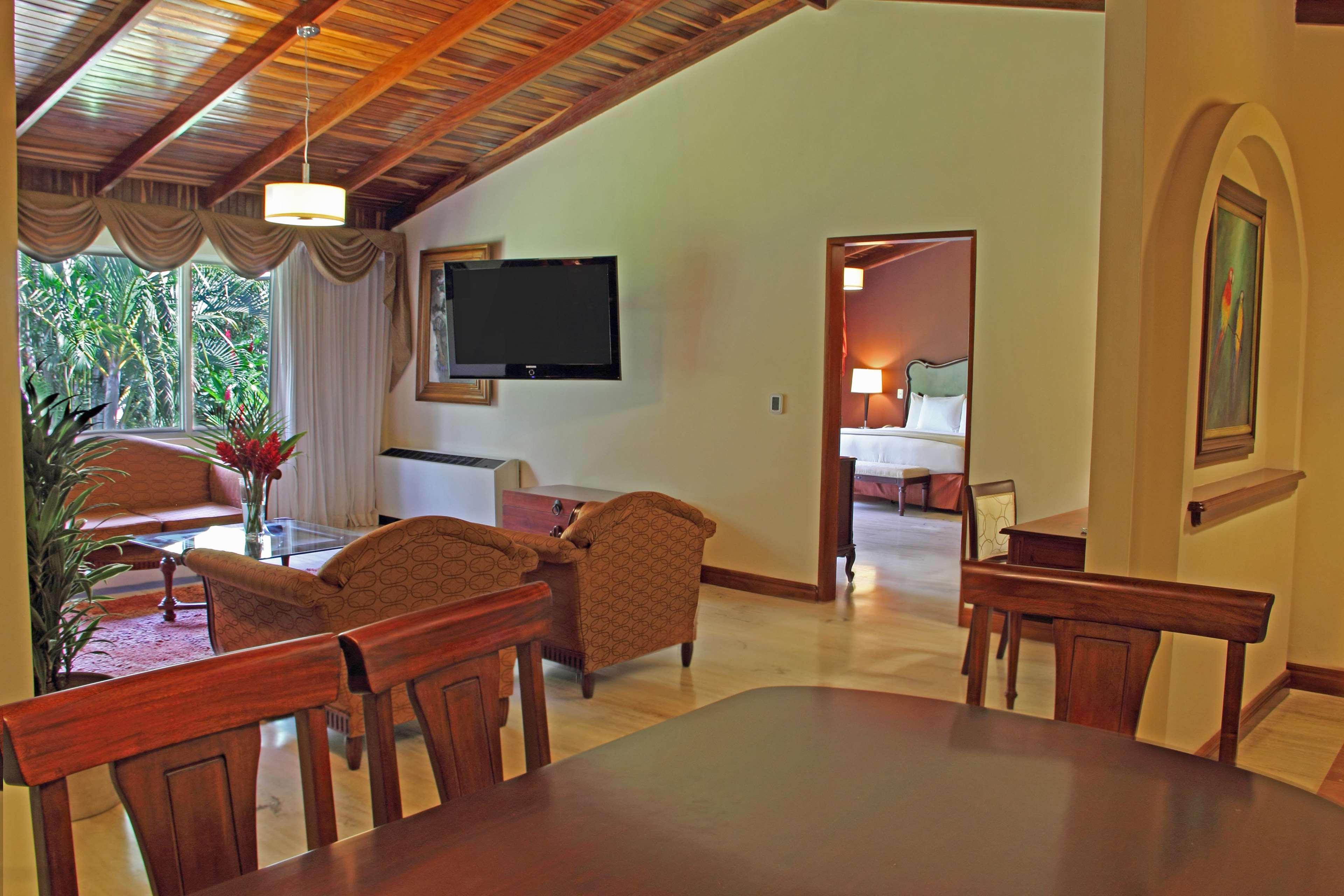 ดับเบิ้ลทรี บายฮิลตัน โฮเต็ล กาเรียรี ซานโคเซ่ Hotel ซานโฮเซ ภายนอก รูปภาพ Suite at Hotel Villas Río Blanco